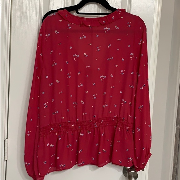 Gibson - Ruffle Detail Smock Waist Blouse - Picture 13 of 13